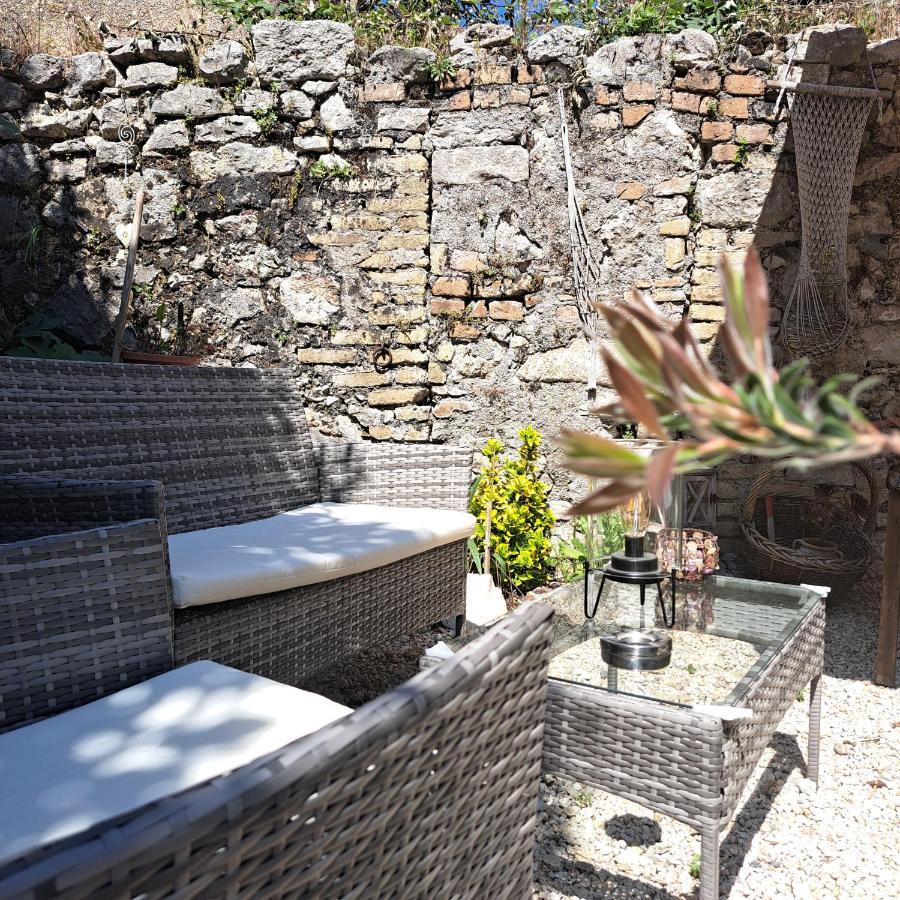 Appartamento Luxury Family House With Backyard Mantouki Esterno foto